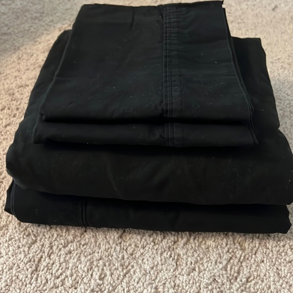 Target Bedding Target Thteshold 30 Count Ultra Soft Black Sheet Set